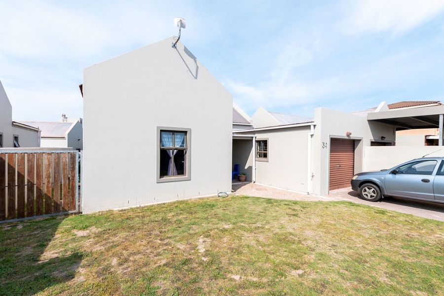To Let 2 Bedroom Property for Rent in Bluewater Bay Western Cape